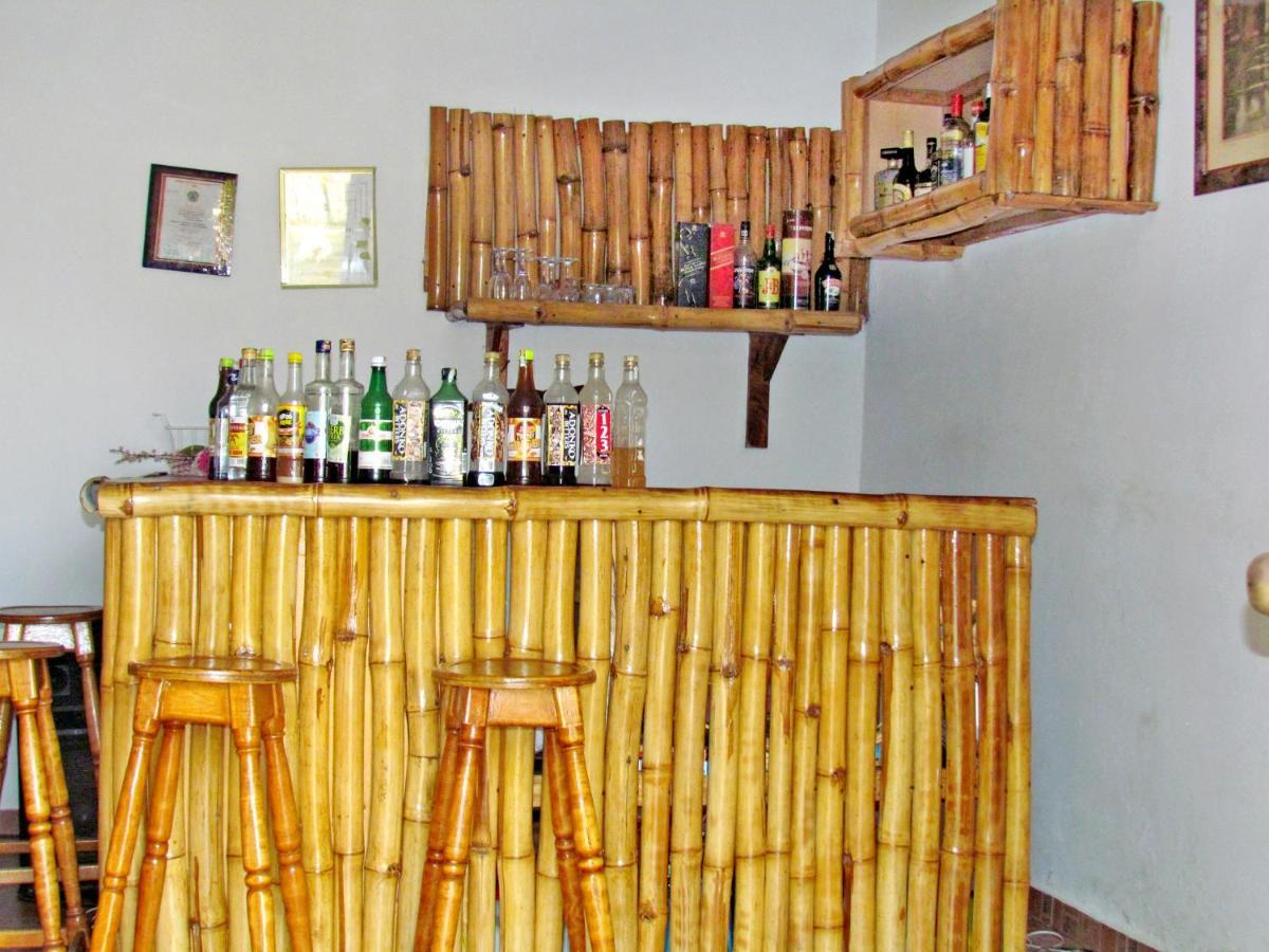 Comfort Beach Resort Biriwa Bagian luar foto